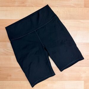 NWT Fabletics High-Waisted Powerhold Short 9” | Size L (10-12)